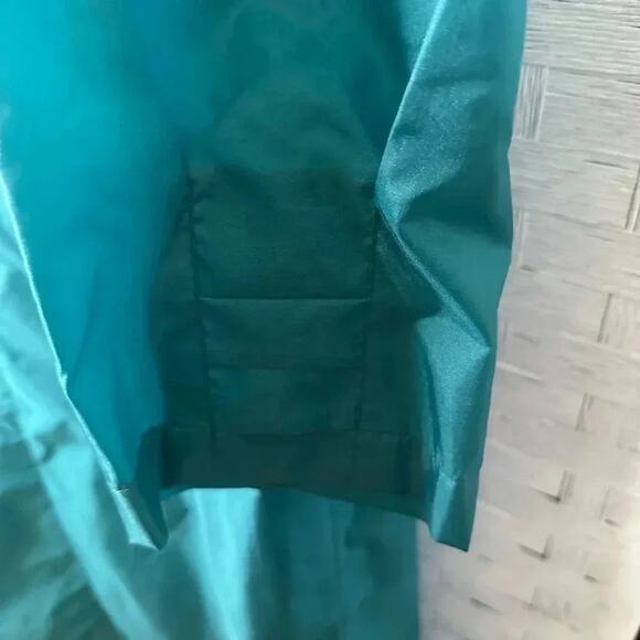 Vintage The Totes Coat Rain Jacket 100% silk Trench Coat Teal still has belt - Picture 8 of 10